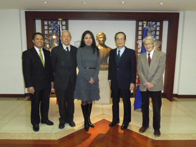20131217義捐金贈呈.jpg