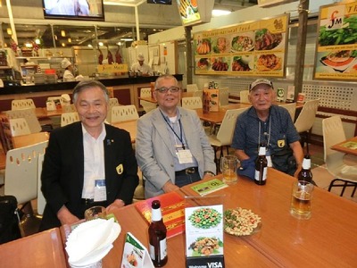 ③バンコクでビール乾杯.jpg